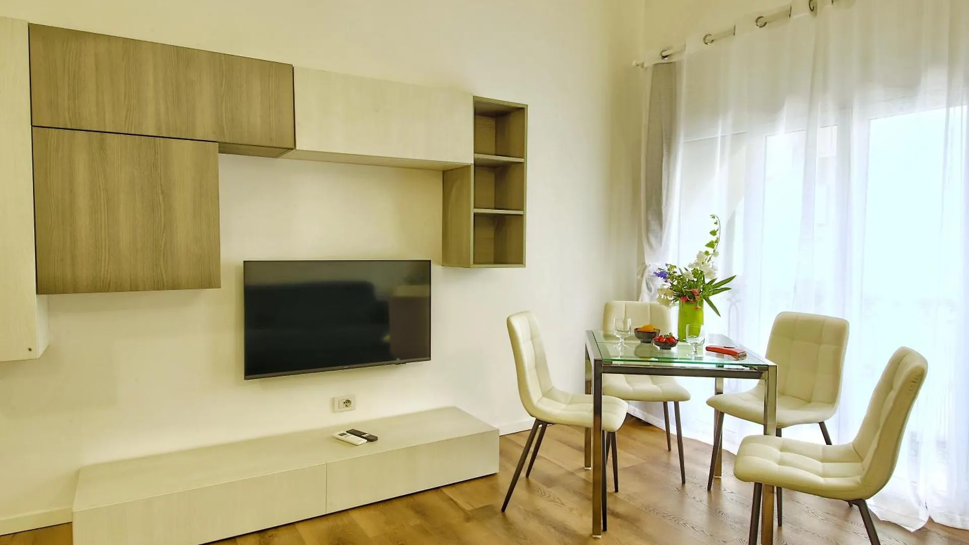 Apartman Suite Montenero Terme Milánó
